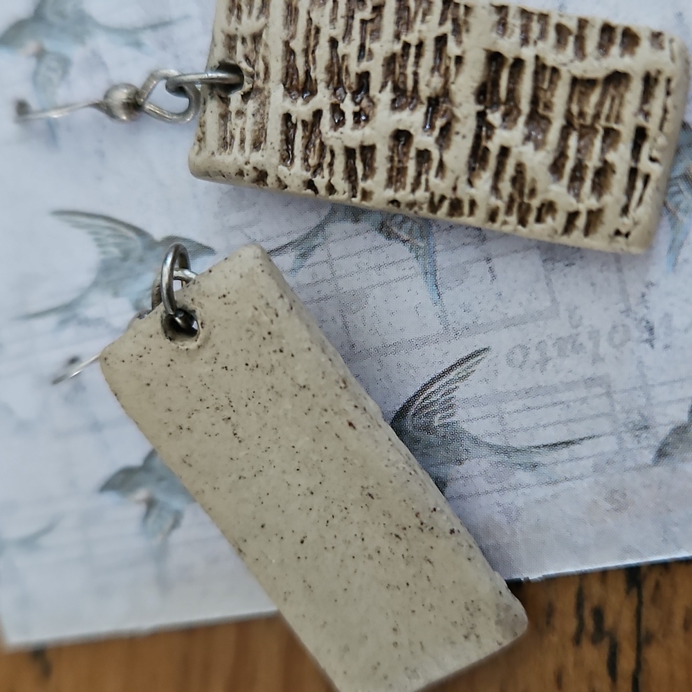 Hand Crafted Ine A Kind Pottery Earrings...Nice Neutral & Texture! - Picture 2 of 2